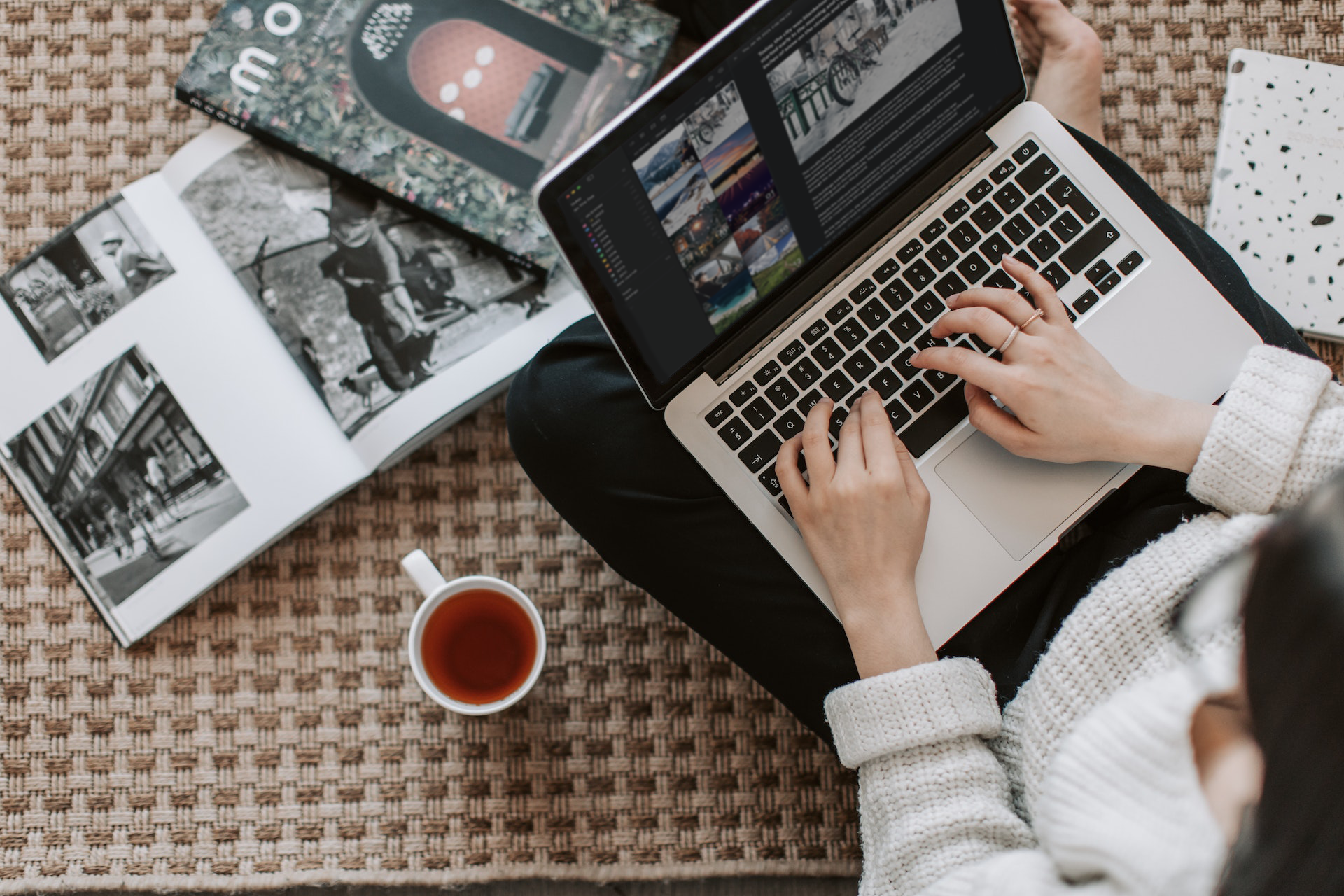 DIGITAL JOURNALING: TREND GEN Z UNTUK MENCATAT HIDUP, BUKAN CUMA SCROLL